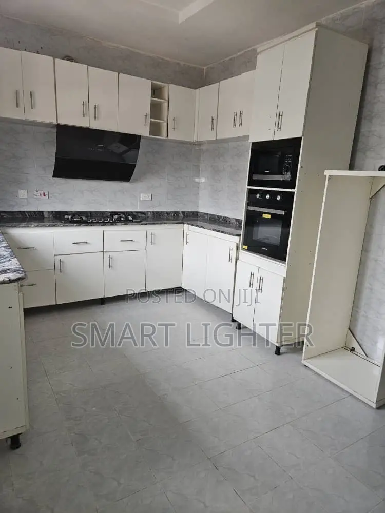 3bdrm Bungalow in Estate, Lokogoma for sale