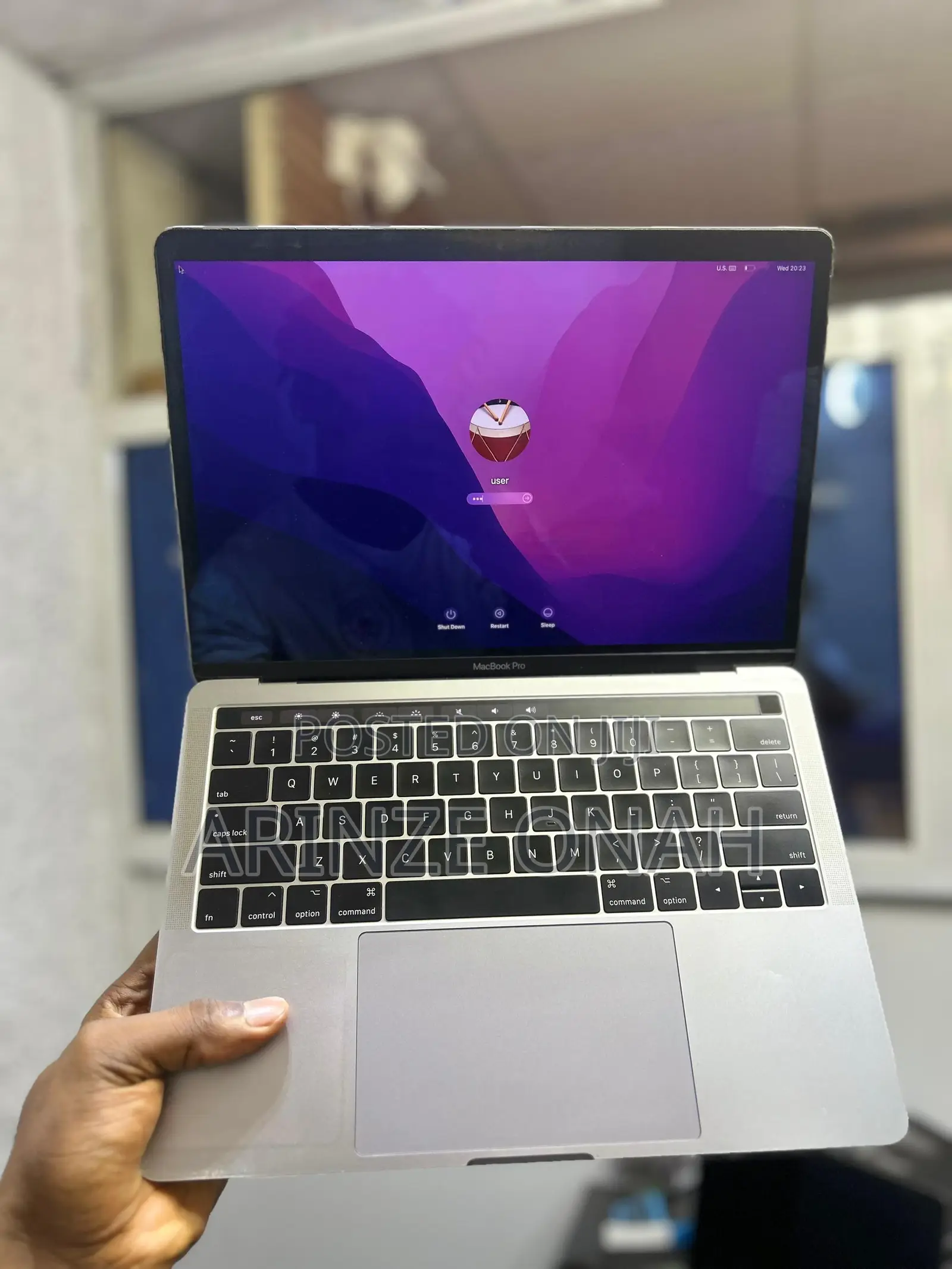 Laptop Apple MacBook Pro 2017 8GB Intel Core I5 SSD 256GB