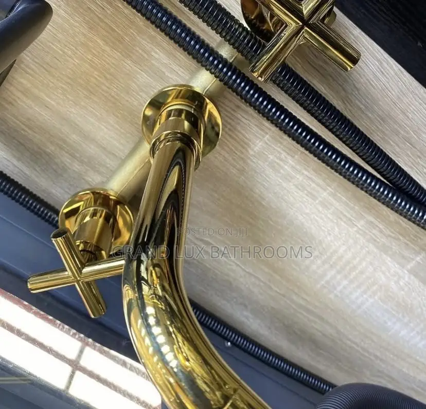 Luxury Gold Wall Tap