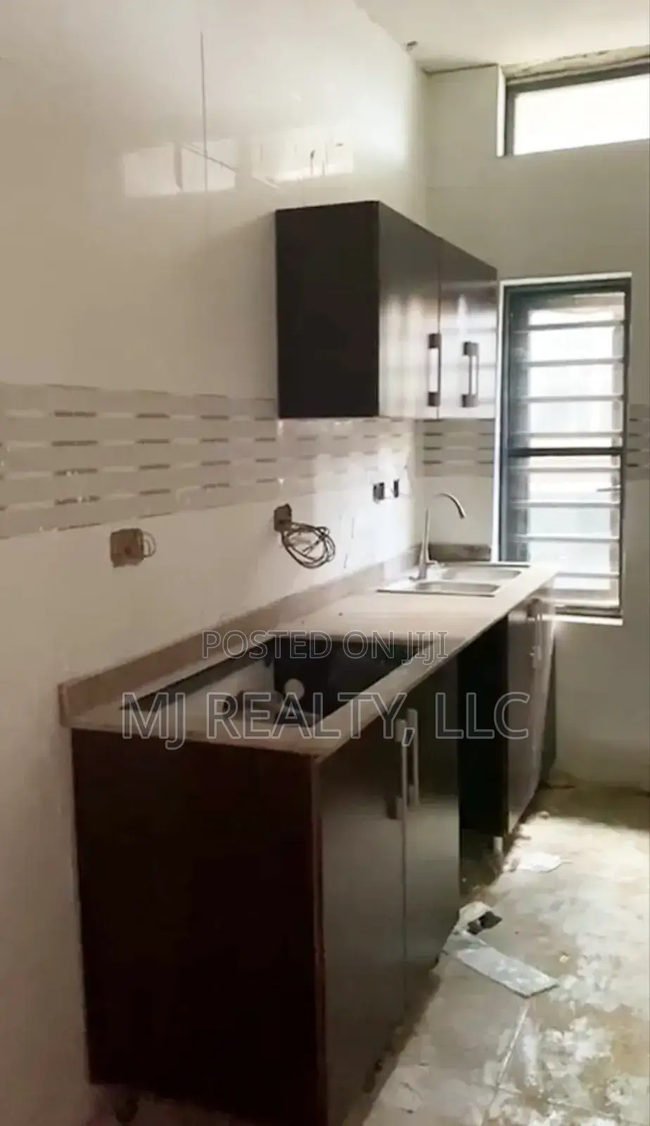 3bdrm Block of Flats in Yaba Gra, Jibowu for sale