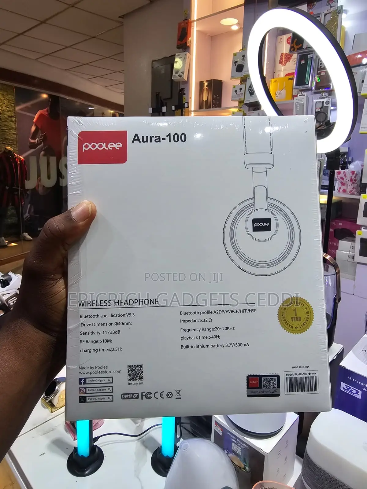 Poolee Aura-100 Noice Canceling Wireless Headphone.