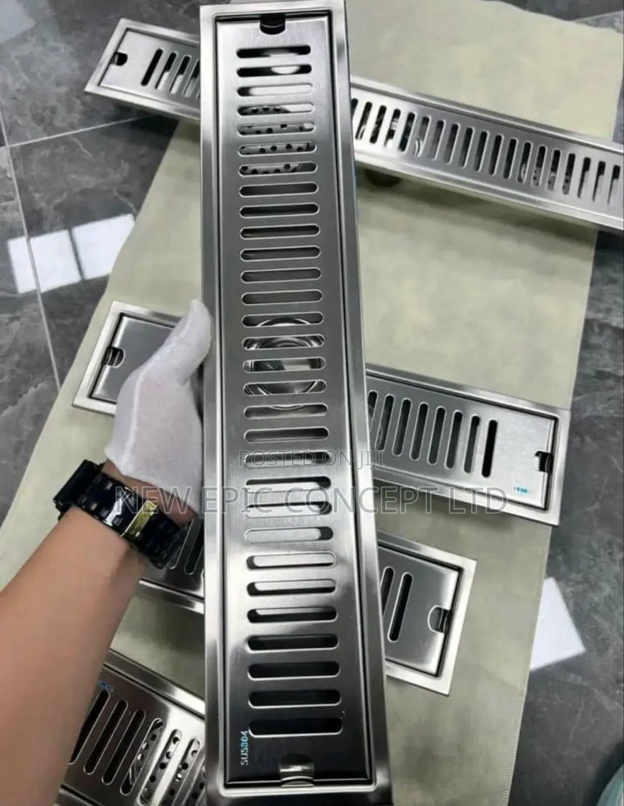 60cm Antitrust And Black Floor Drain