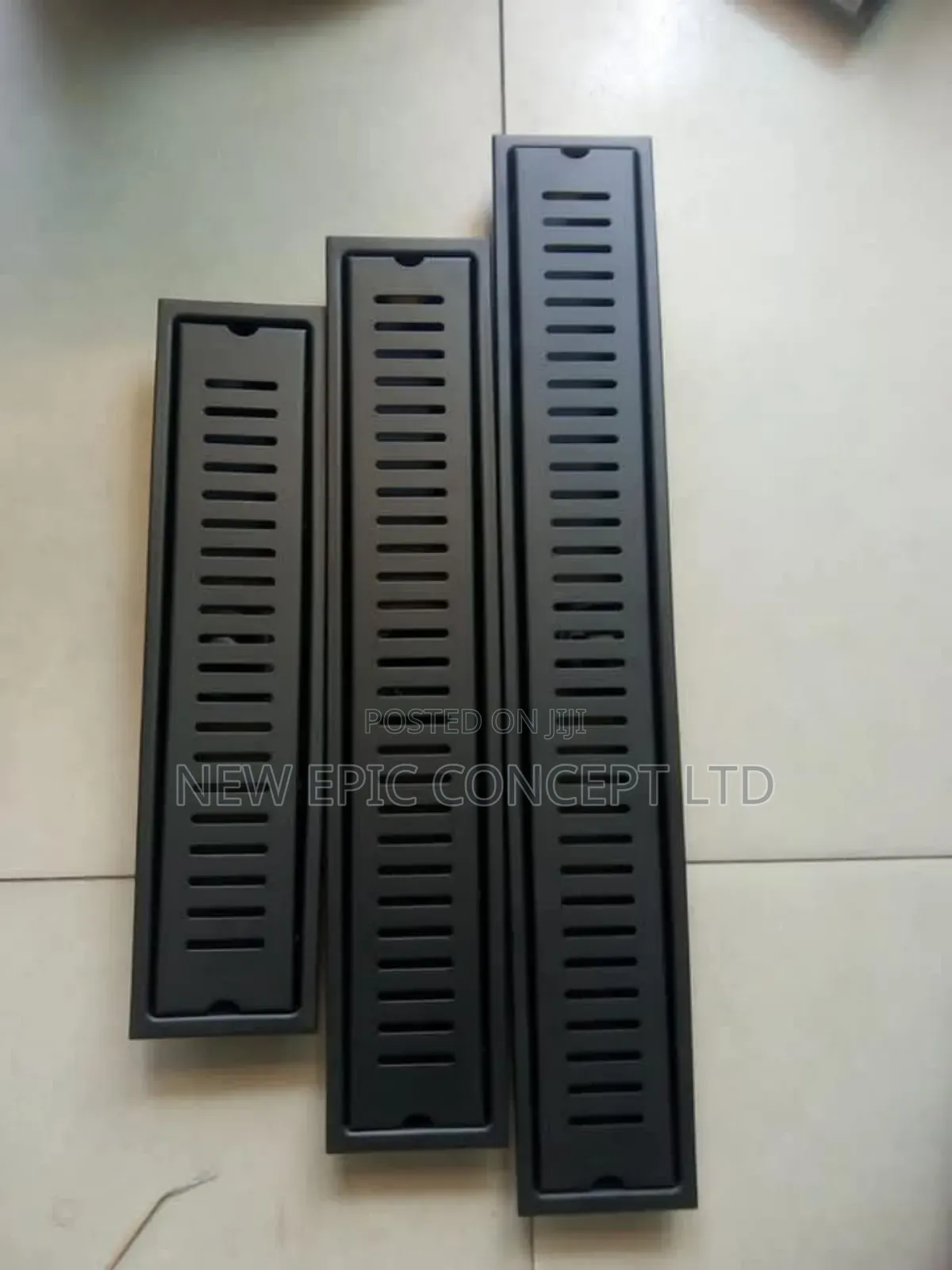 60cm Antitrust And Black Floor Drain