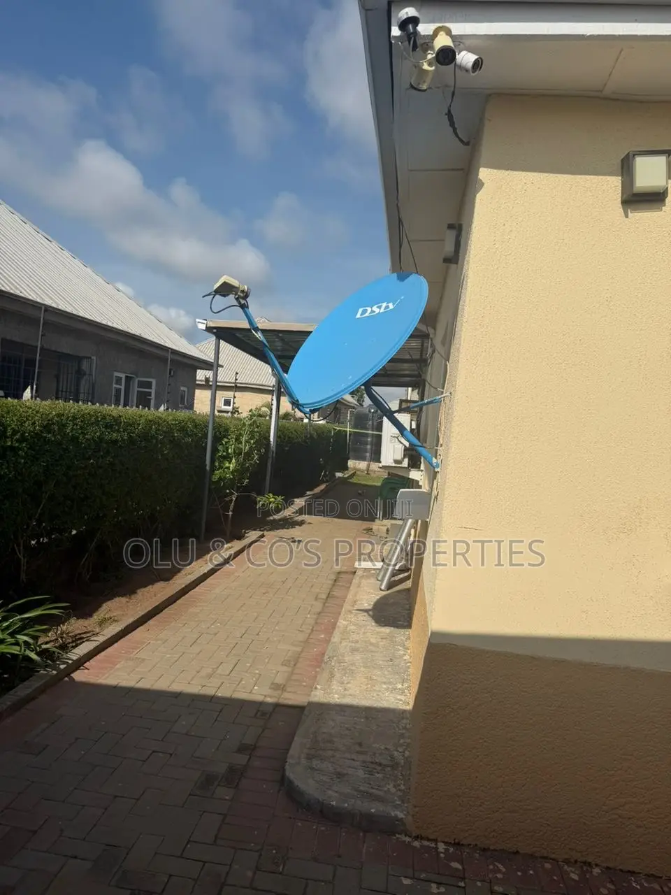 3bdrm Bungalow in Von Garden City, Lugbe District for sale