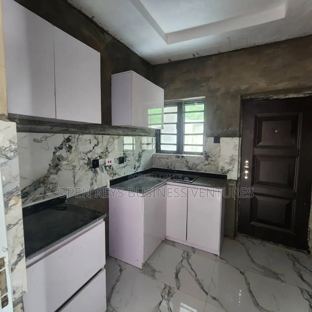 Furnished 3bdrm Bungalow in Mogana, Akala Express for sale