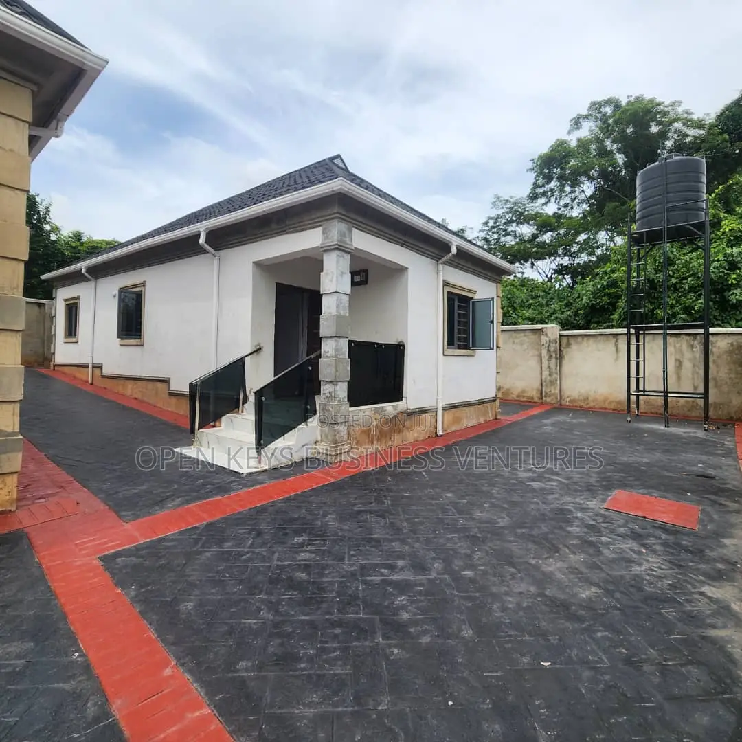 Furnished 3bdrm Bungalow in Mogana, Akala Express for sale