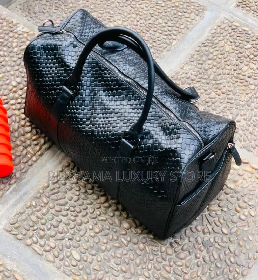 Pure Leather Luxury Quality Unbranded Duffel Traveling Bags