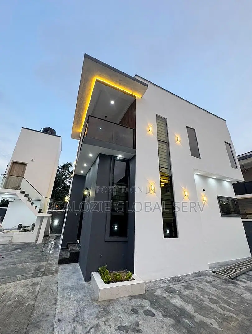 4bdrm Duplex in Eliozu for sale