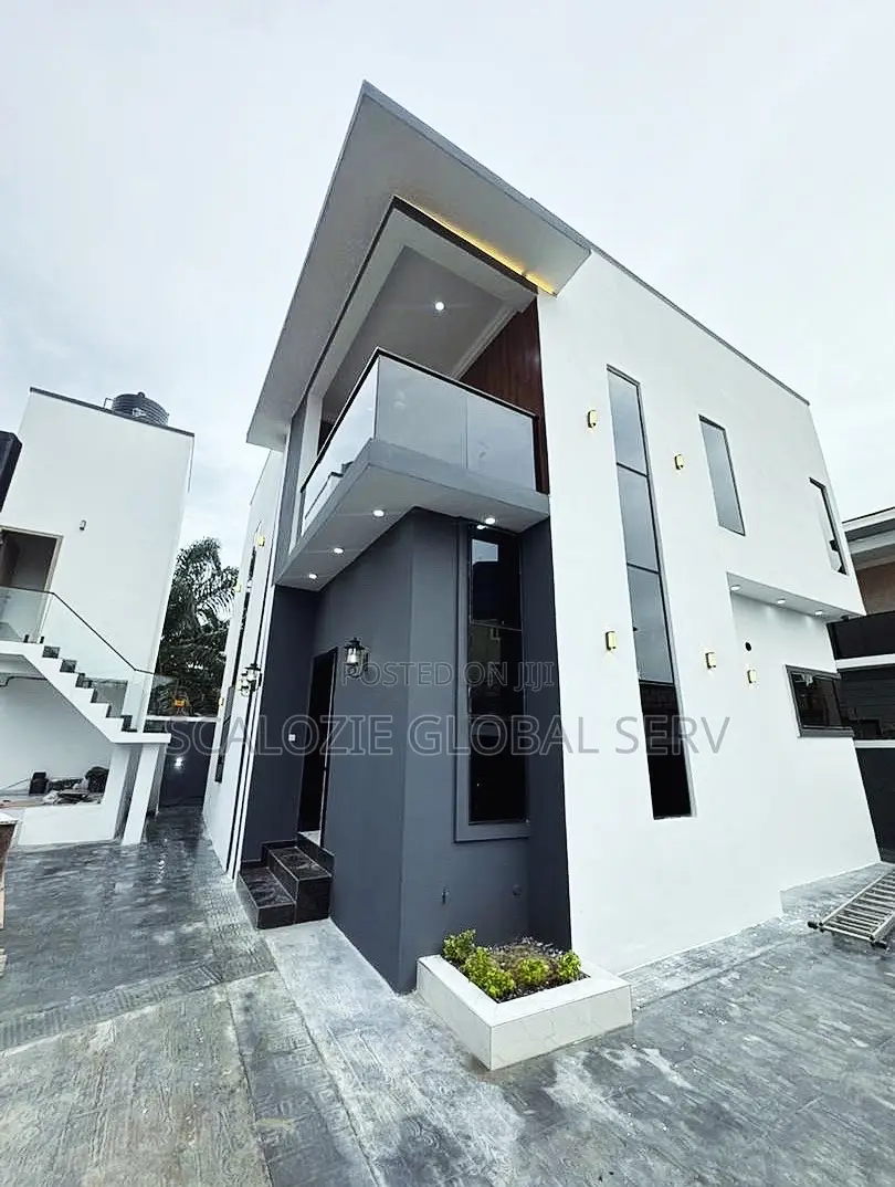 4bdrm Duplex in Eliozu for sale
