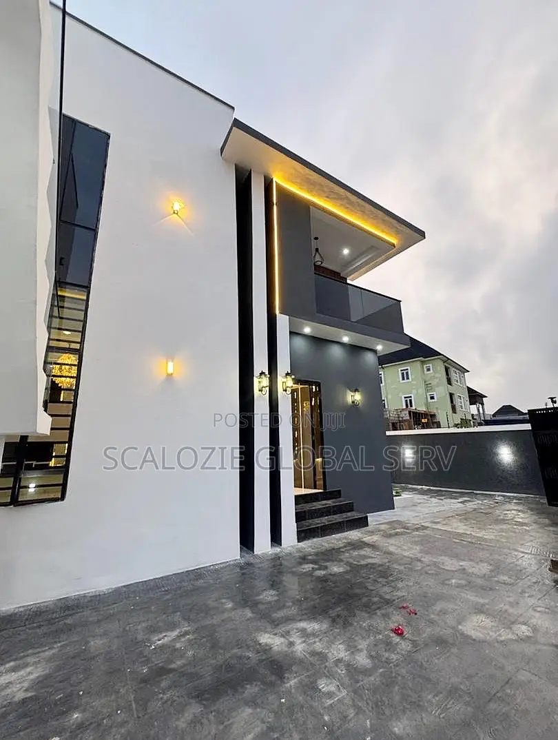 4bdrm Duplex in Eliozu for sale