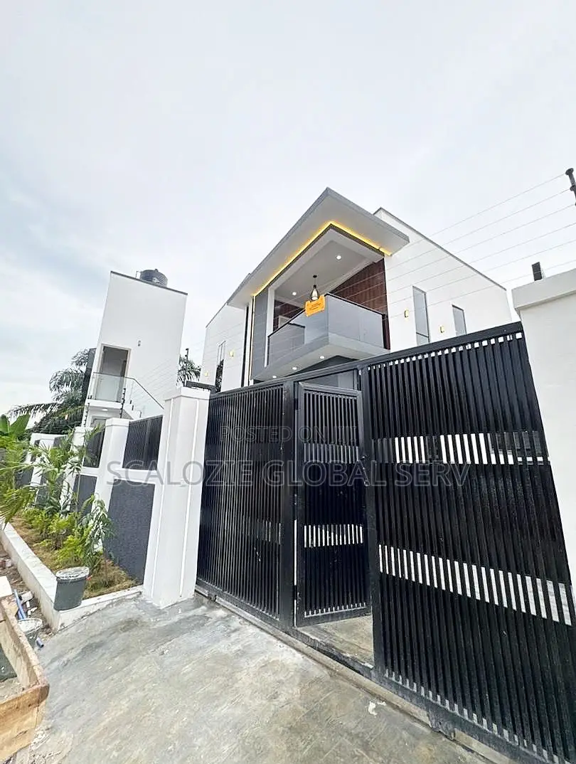 4bdrm Duplex in Eliozu for sale