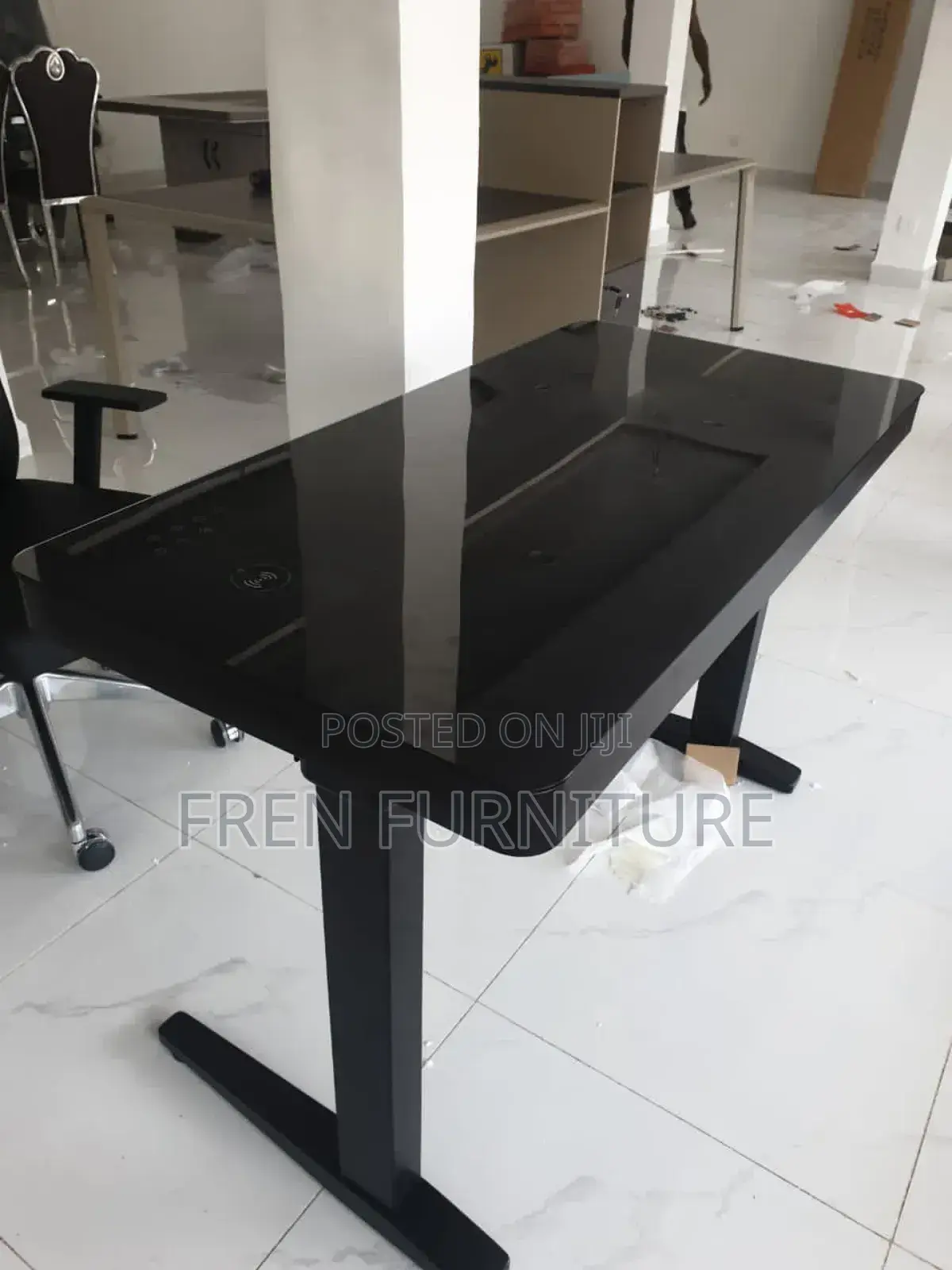 Electric Adjustable Height Table With Galax Top