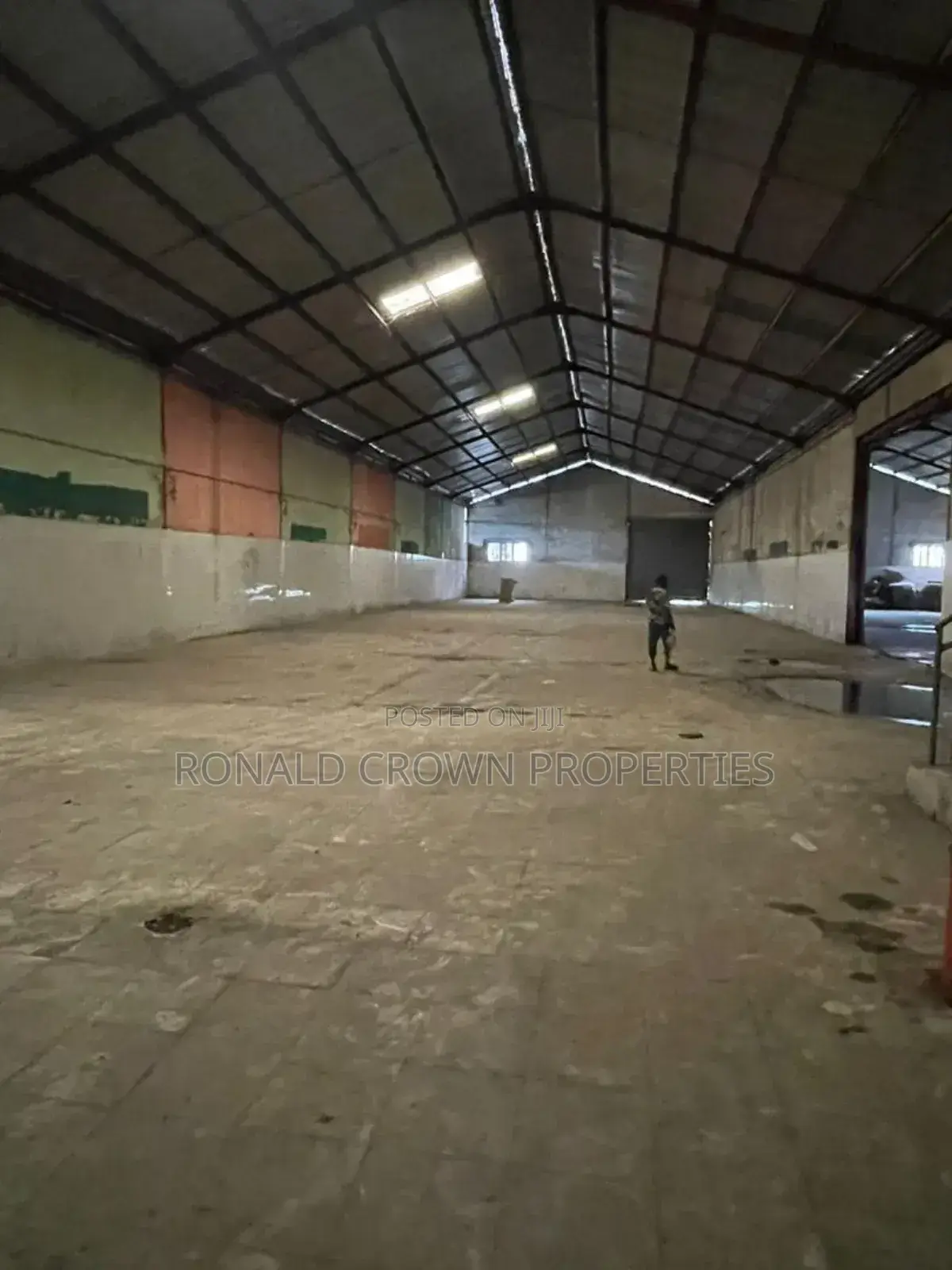 Massive Warehouse 4700sqm For Lease