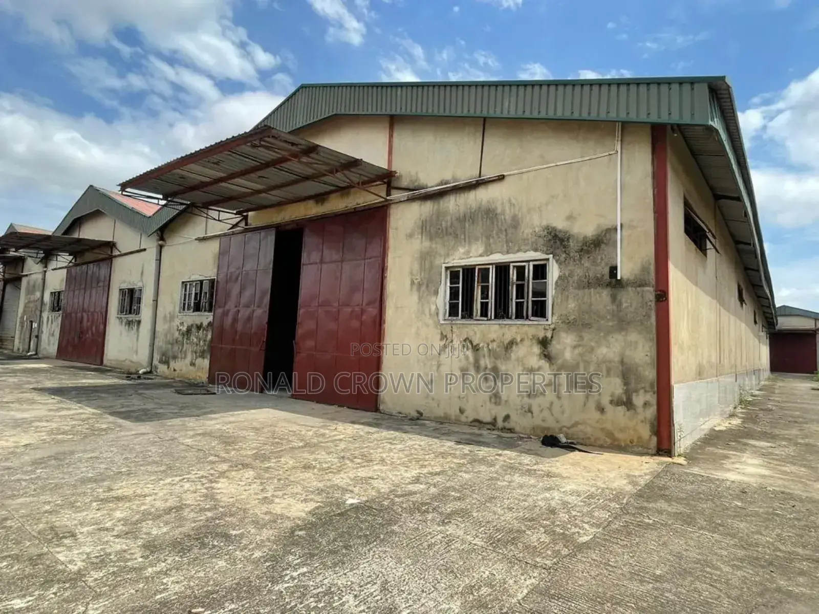 Massive Warehouse 4700sqm For Lease