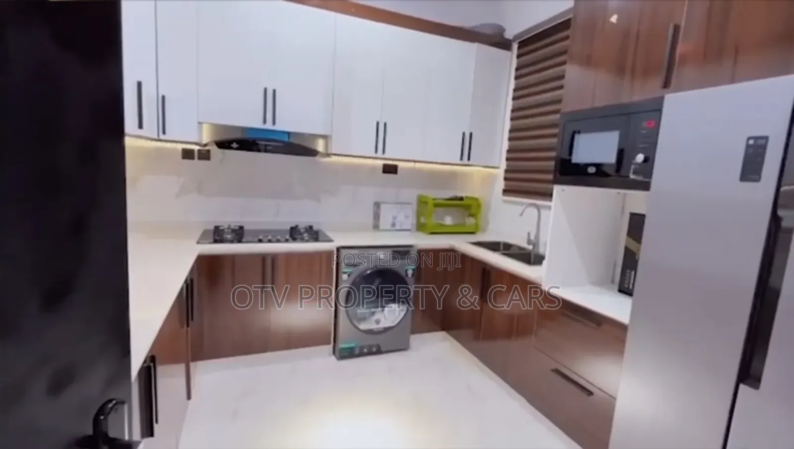 Furnished 2bdrm Apartment in Lekki Phase 1 for sale