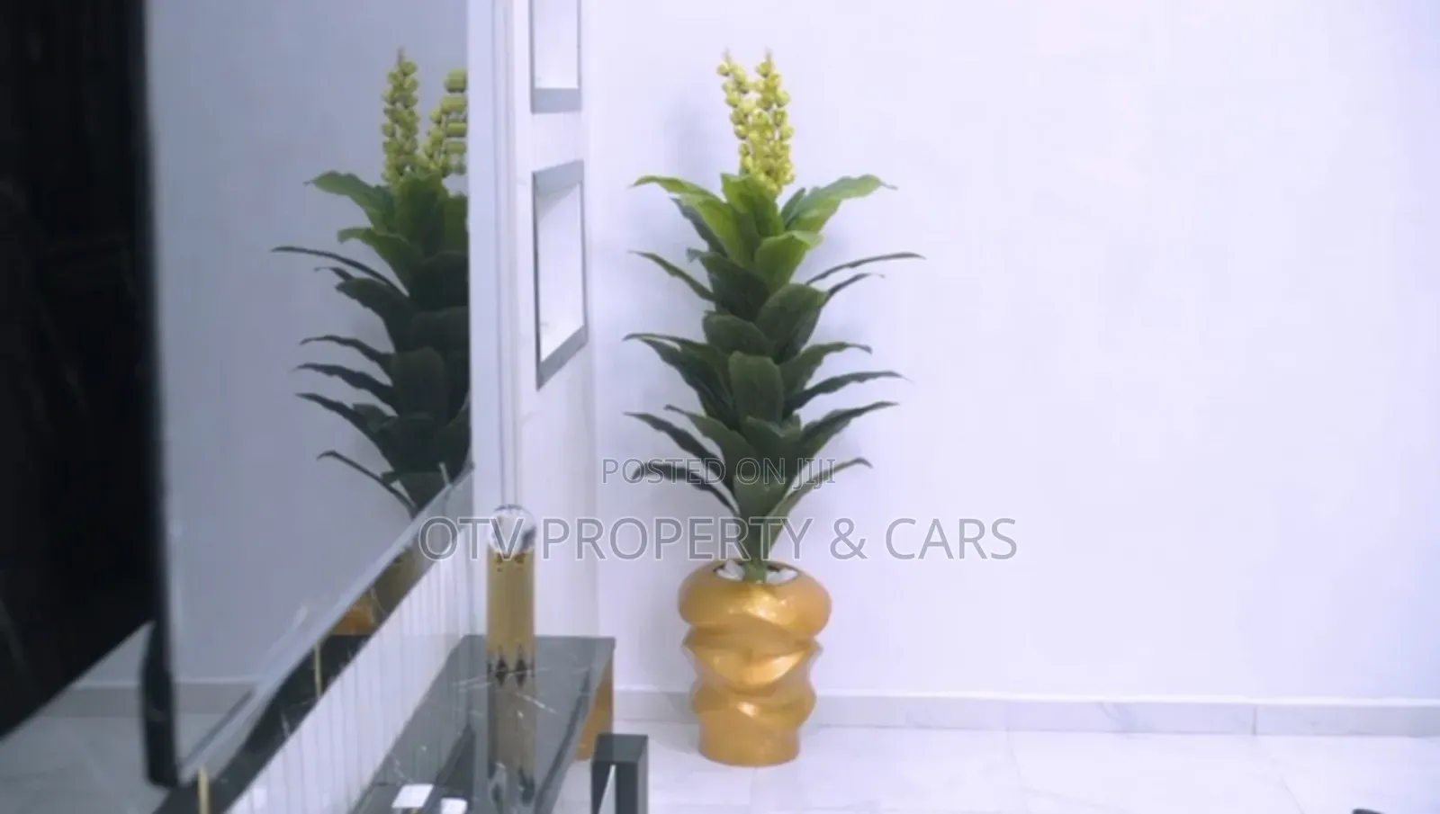 Furnished 2bdrm Apartment in Lekki Phase 1 for sale
