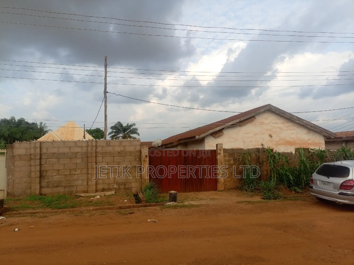 3bdrm Block of Flats in Halliday Hotels, Makurdi for sale