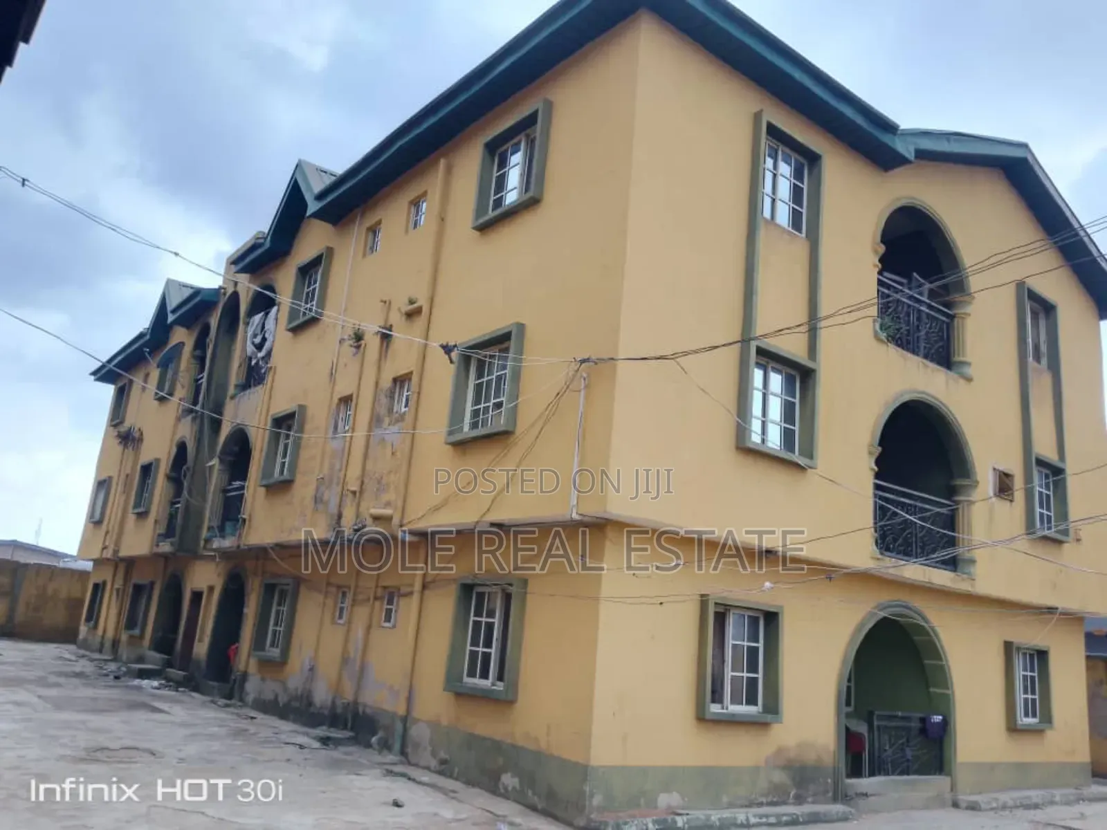 3bdrm Block of Flats in Gowon, Egbeda for sale