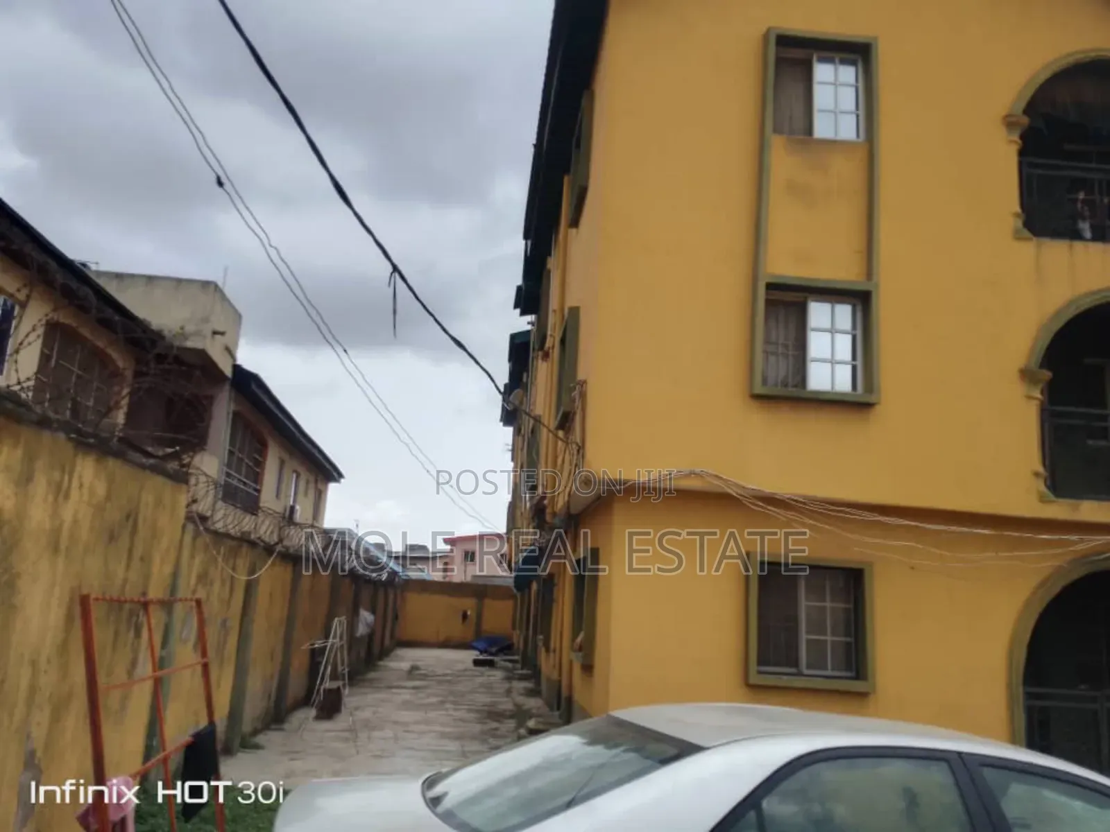 3bdrm Block of Flats in Gowon, Egbeda for sale