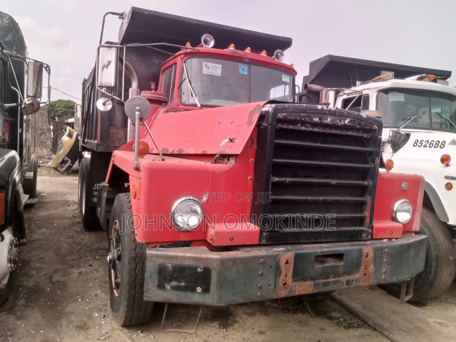 Mack Tipper