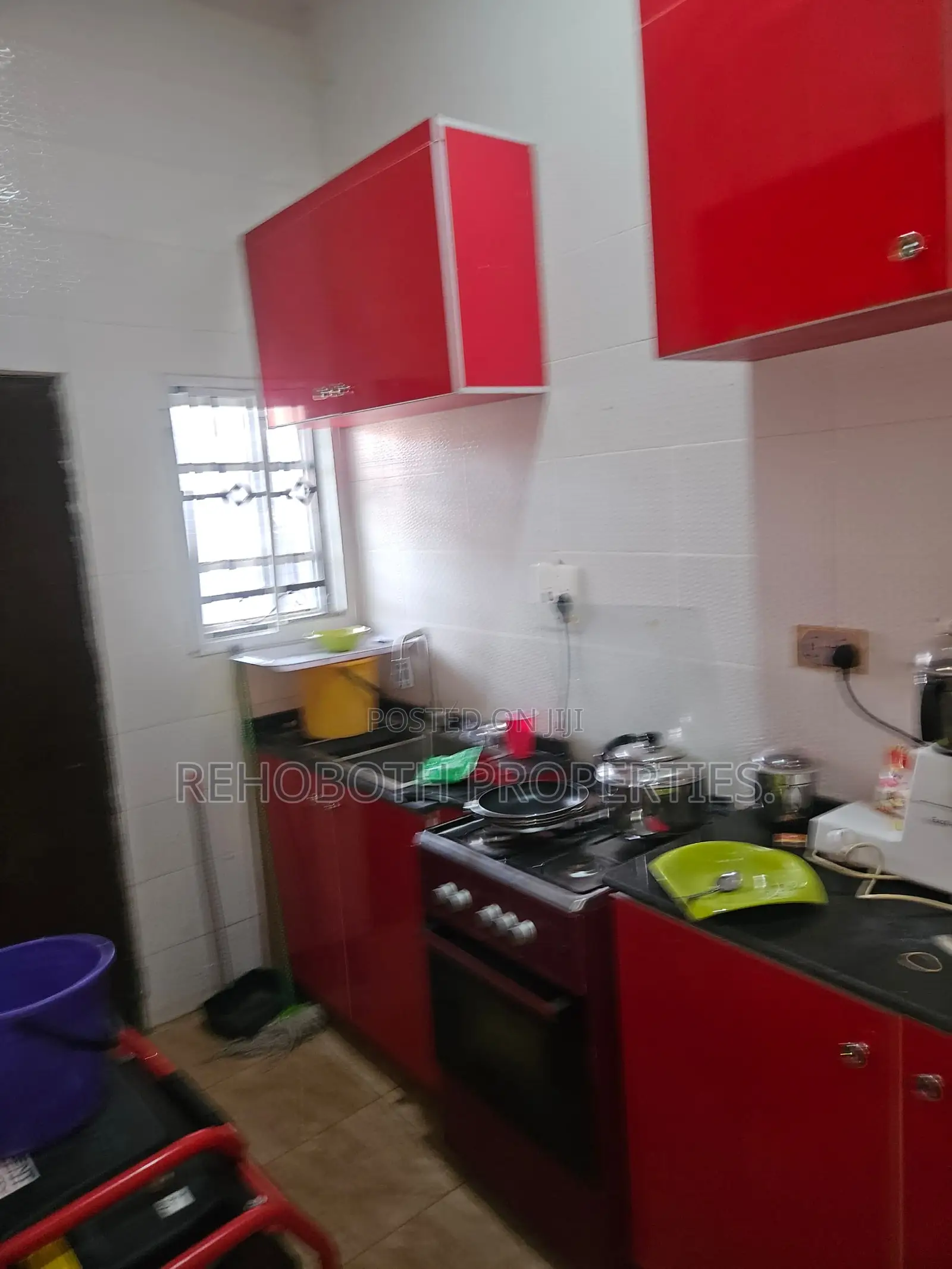 8bdrm Bungalow in Akogi Jankanta, Ibadan for sale