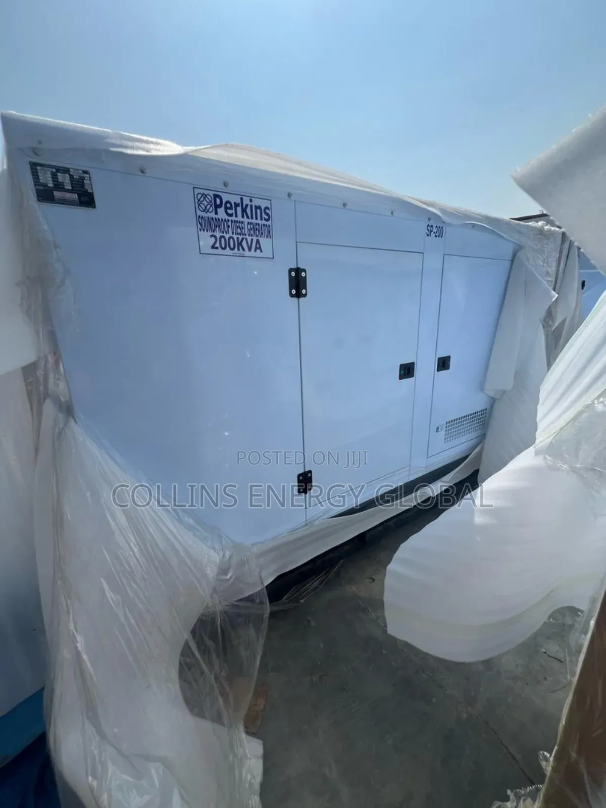 200kva Uk Perkins Soundproof Copper Coil Generator