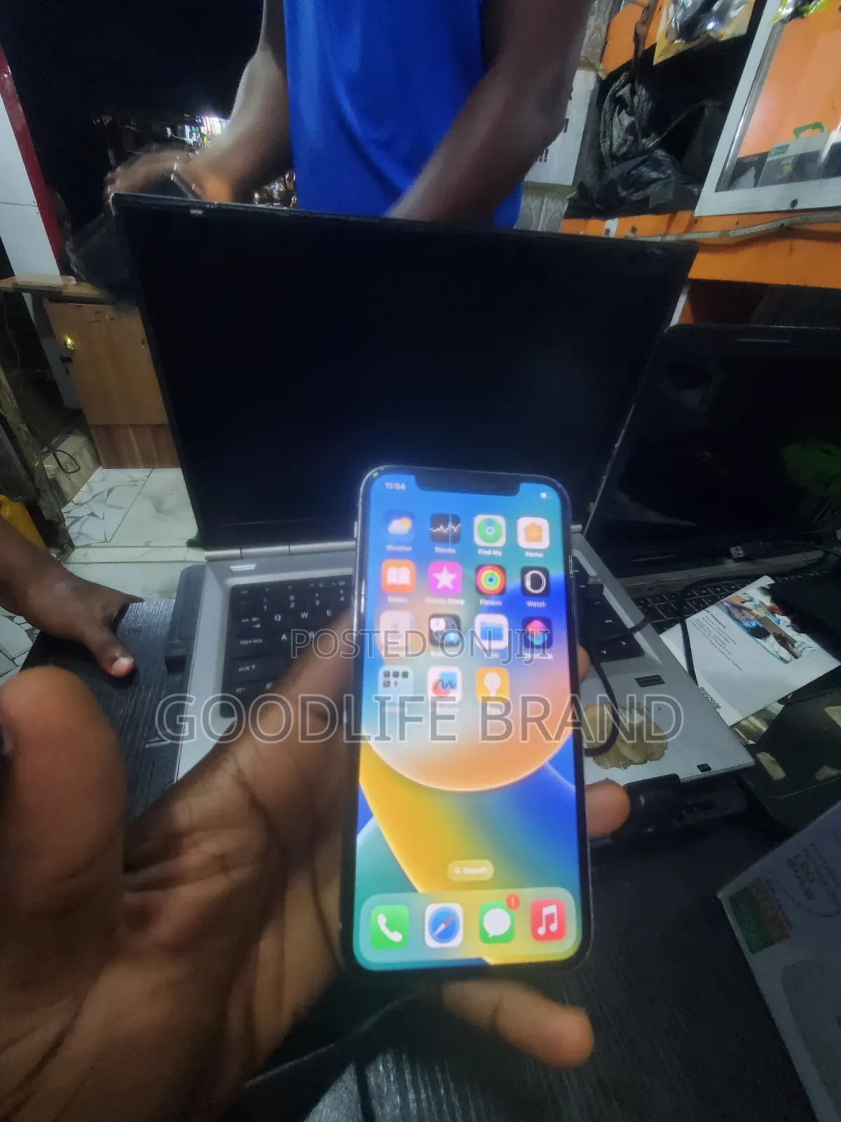 Apple iPhone X 64 GB White