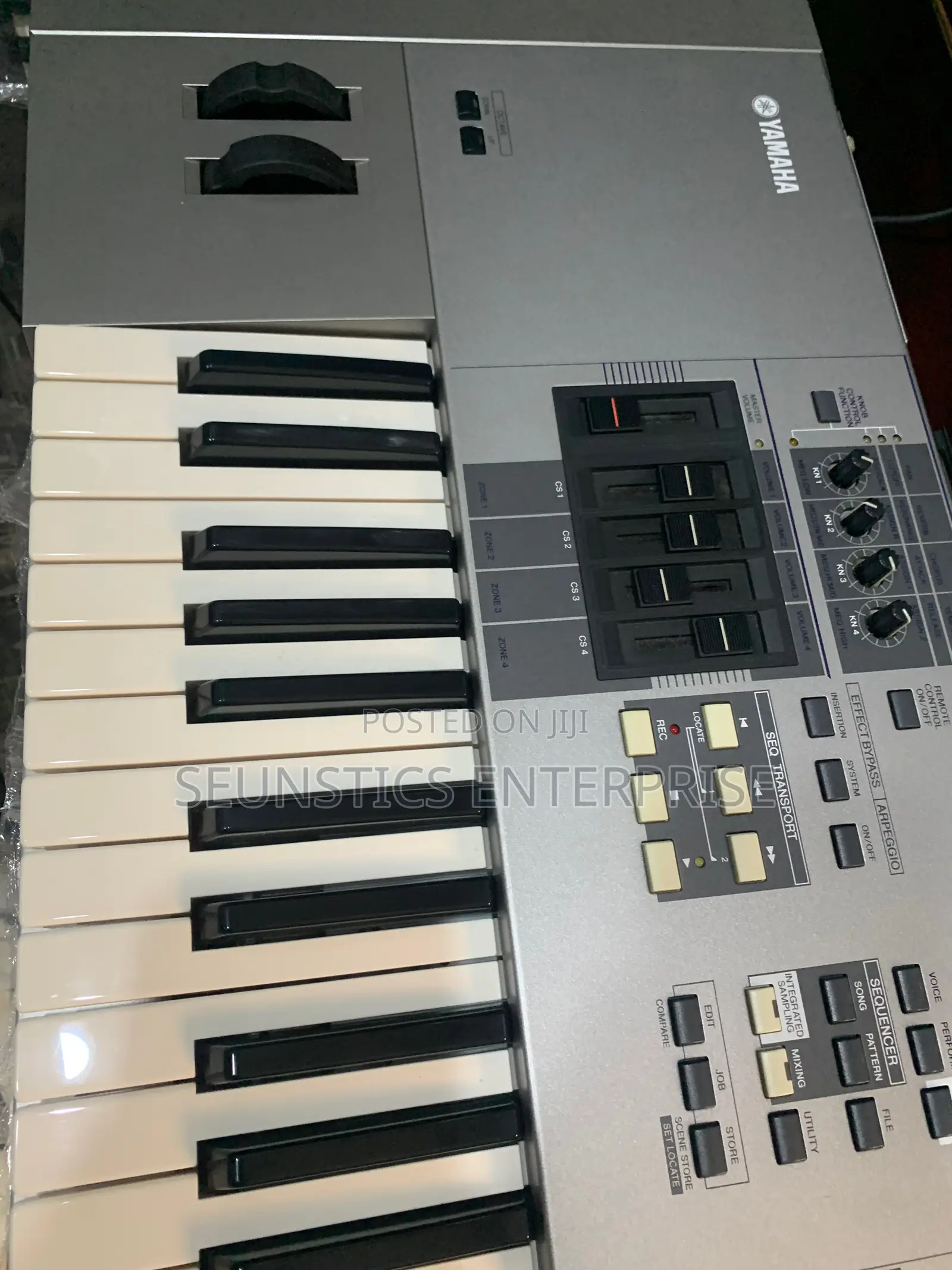 Quality Yamaha Motif 6 Workstation Keyboard/Piano