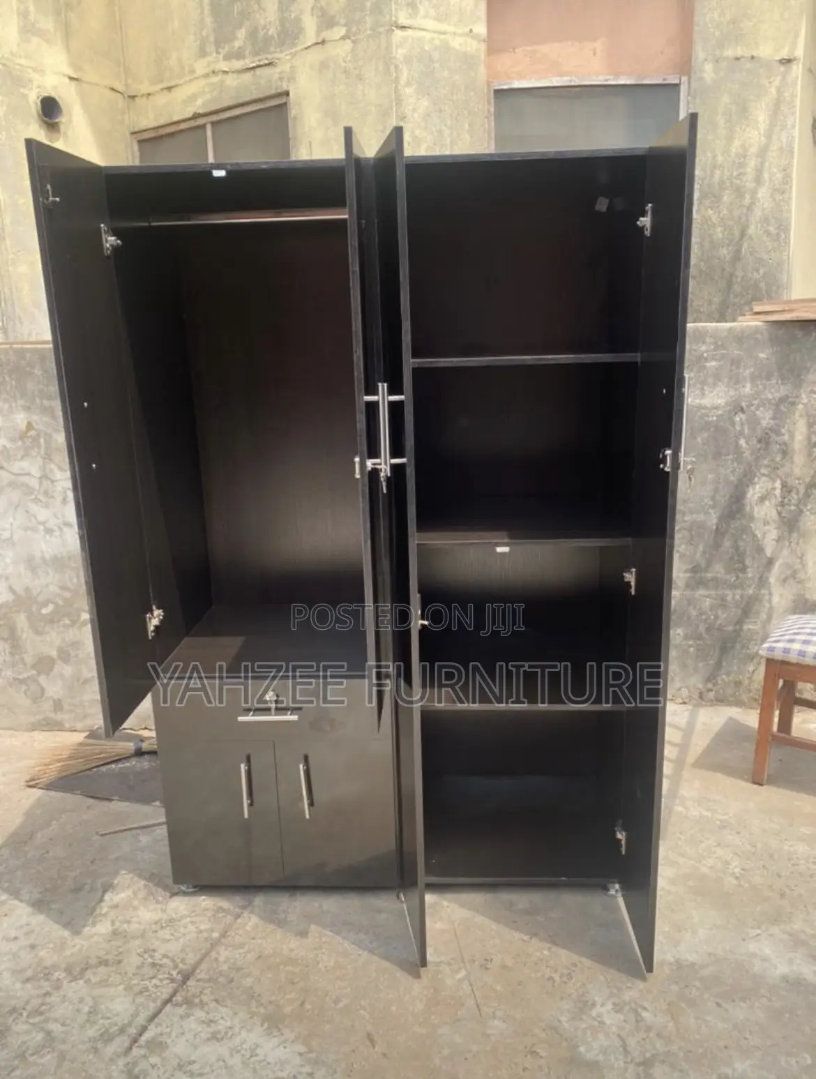 Wardrobe 4ftby6ft