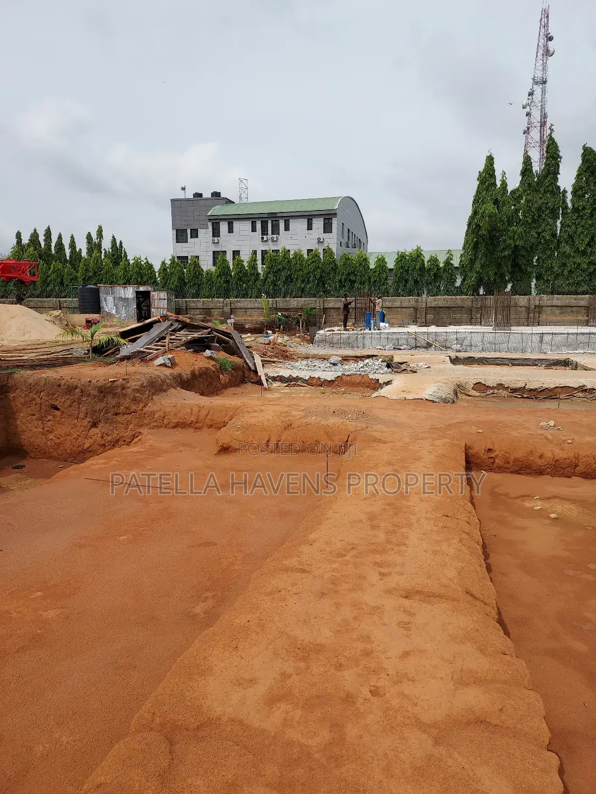 Shop for Sale in Jahi