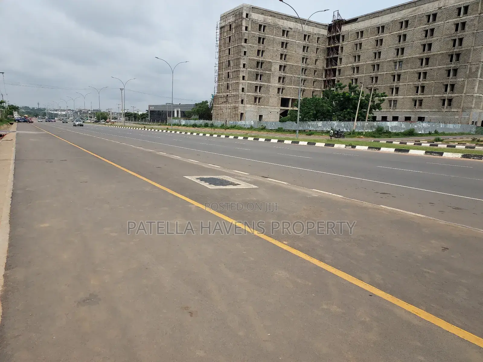 Shop for Sale in Jahi