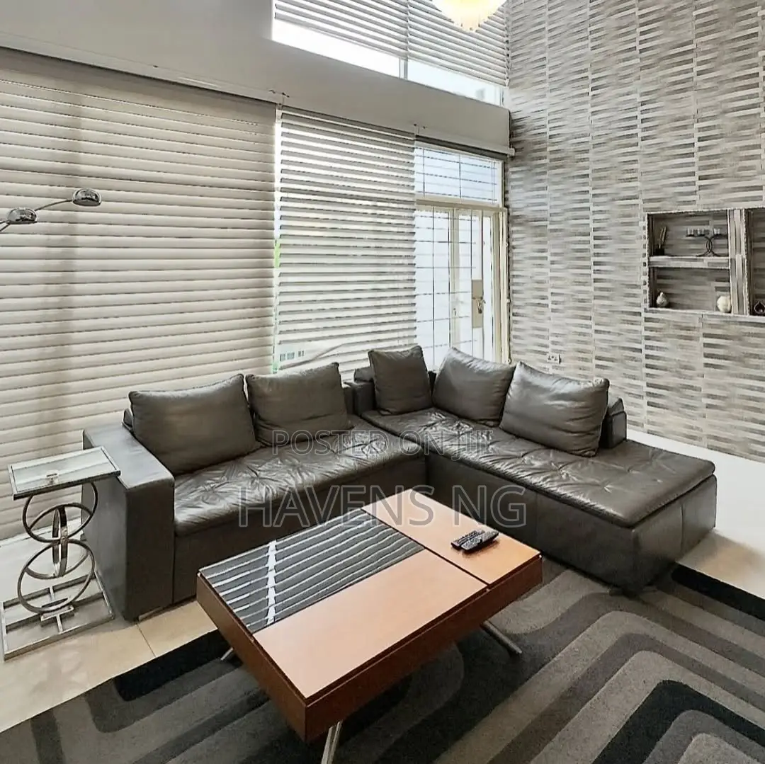 Magnificent 4-Bedroom Duplex With Pool Scenic Views