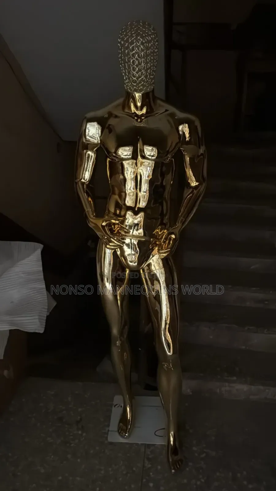 Male Gold Chrome Mannequin Wirh