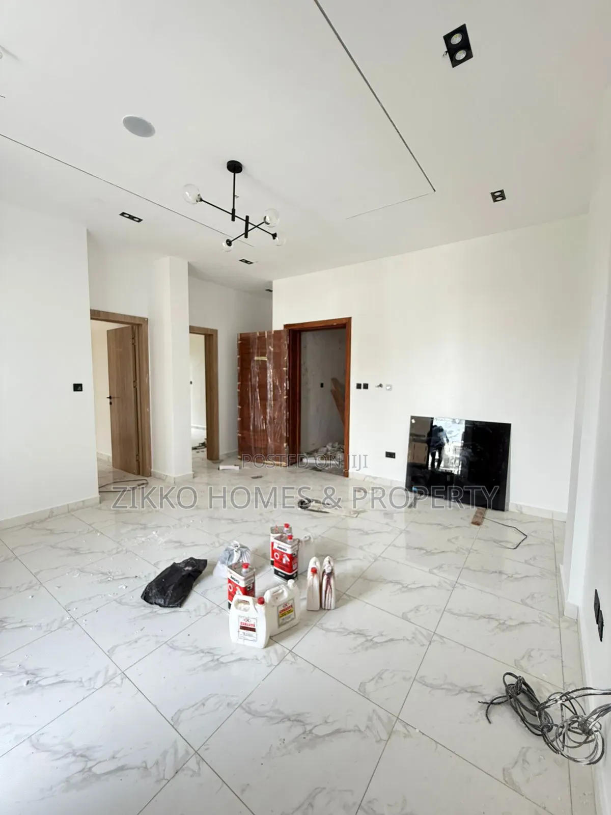 2bdrm Apartment in Ologolo Lekki for sale