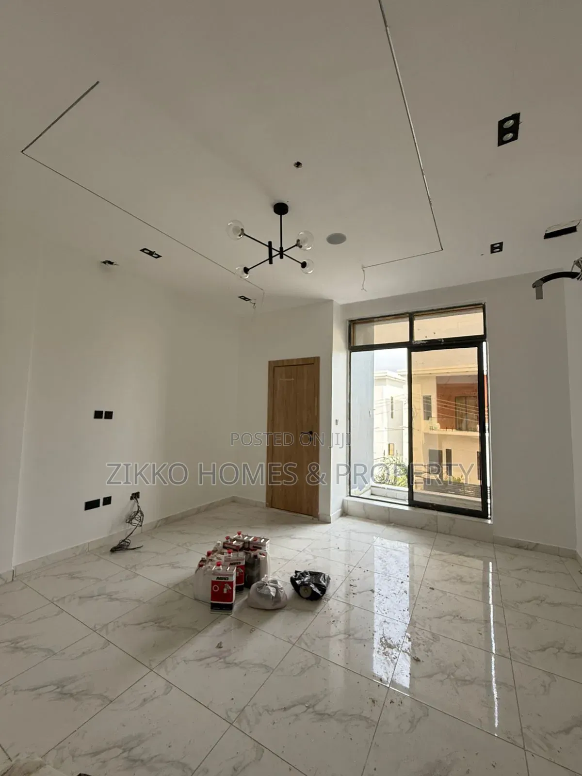 2bdrm Apartment in Ologolo Lekki for sale