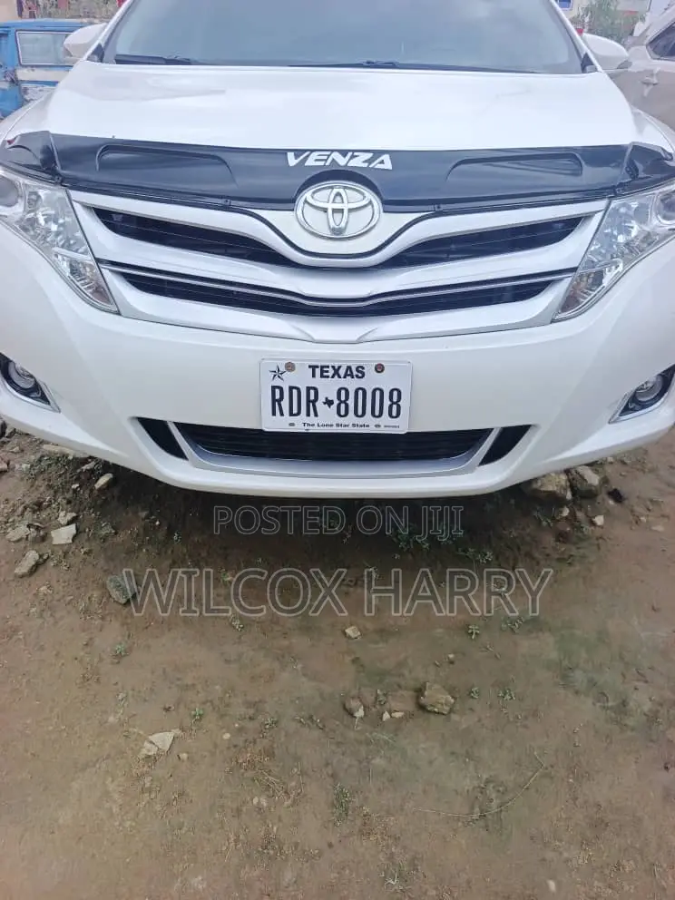 Toyota Venza LE 4dr Wagon AWD (2.7L 4cyl 6A) 2015 White