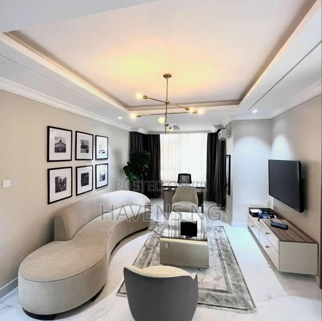 Ravishingly Furnished 2-Bedroom Apartment for Short Stay