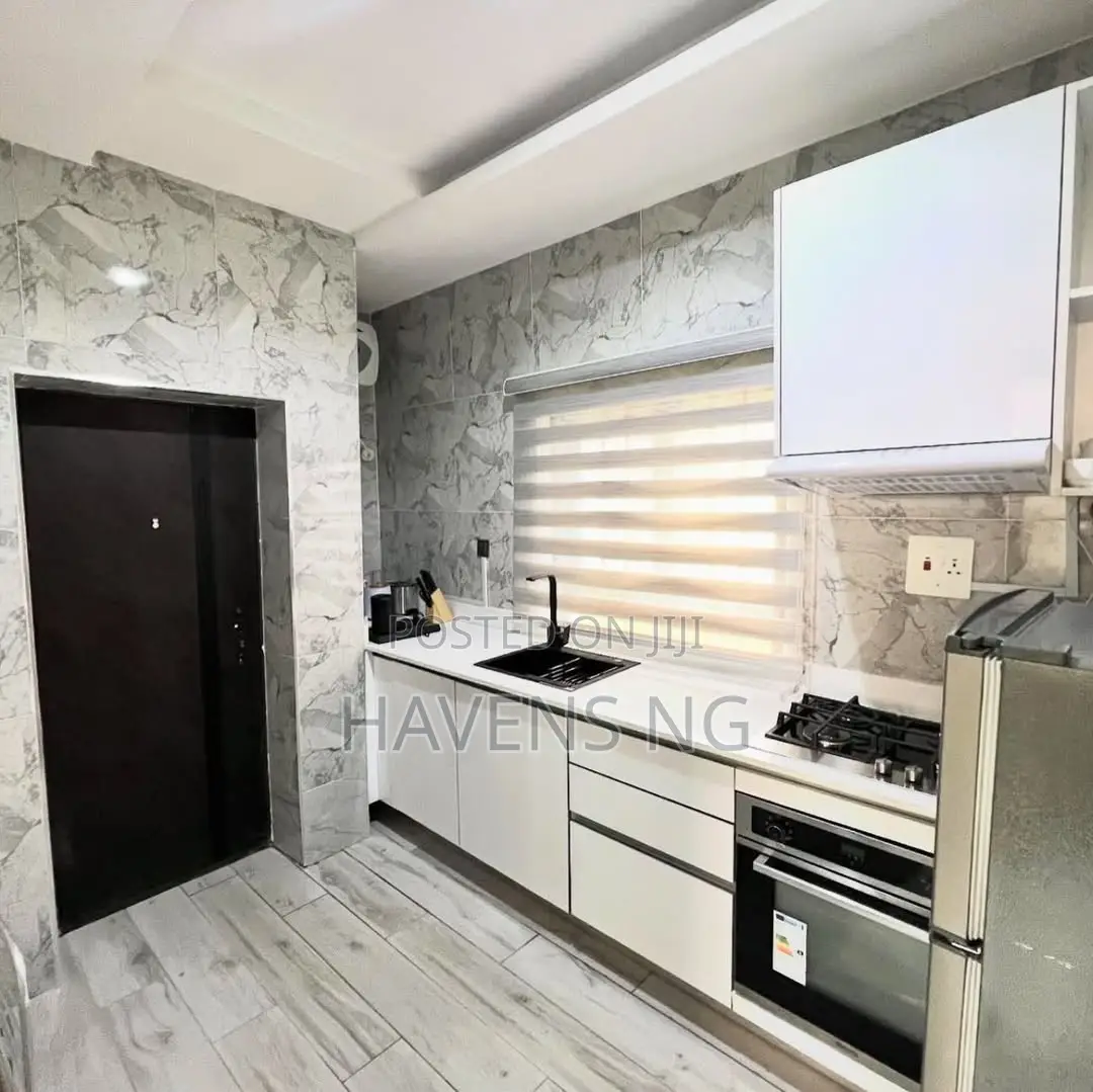 Ravishingly Furnished 2-Bedroom Apartment for Short Stay