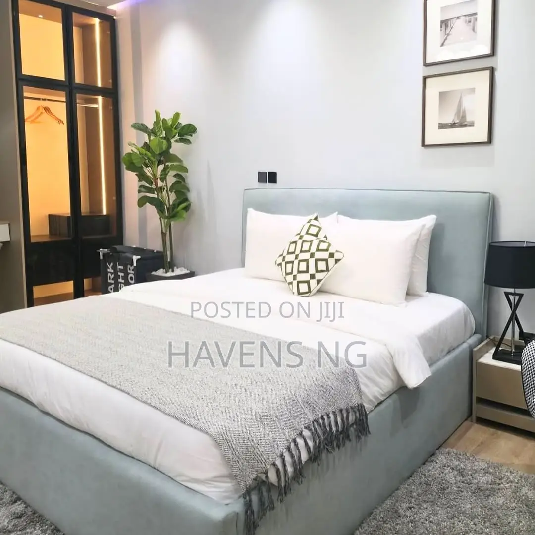 Luxurious Smart 1-Bedroom Apartment for Short Stays