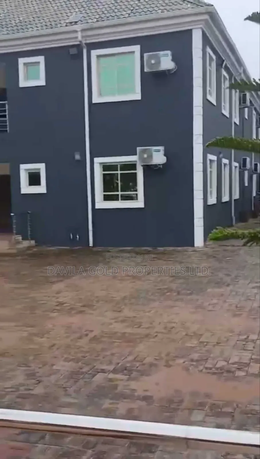 20bdrm Apartment in Benin City for sale
