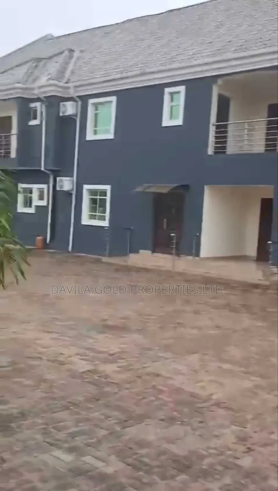 20bdrm Apartment in Benin City for sale