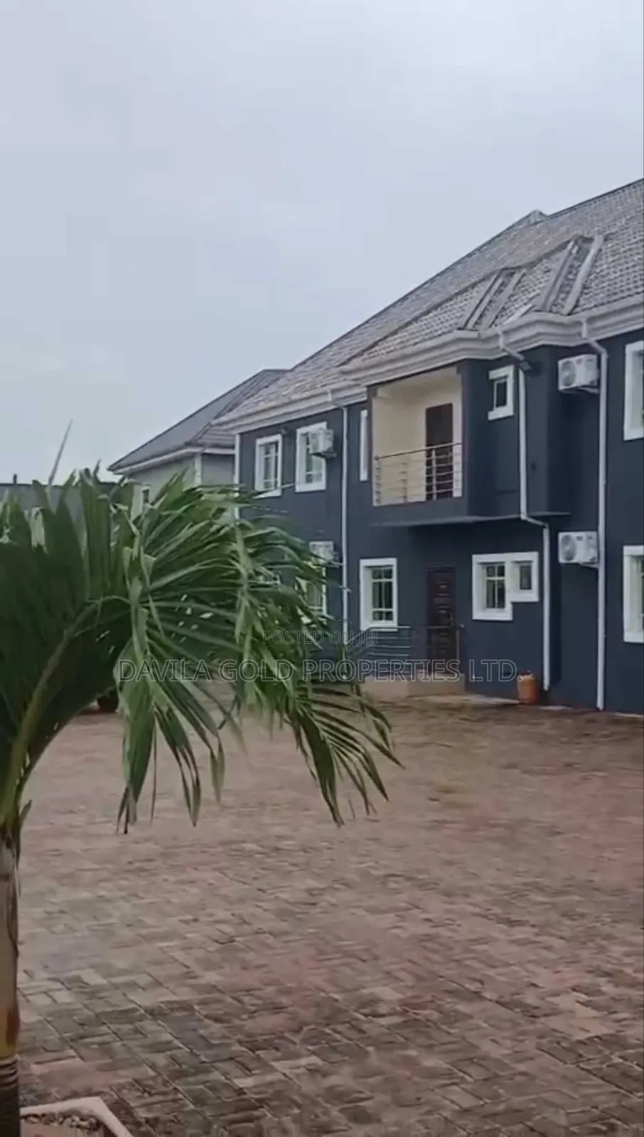 20bdrm Apartment in Benin City for sale