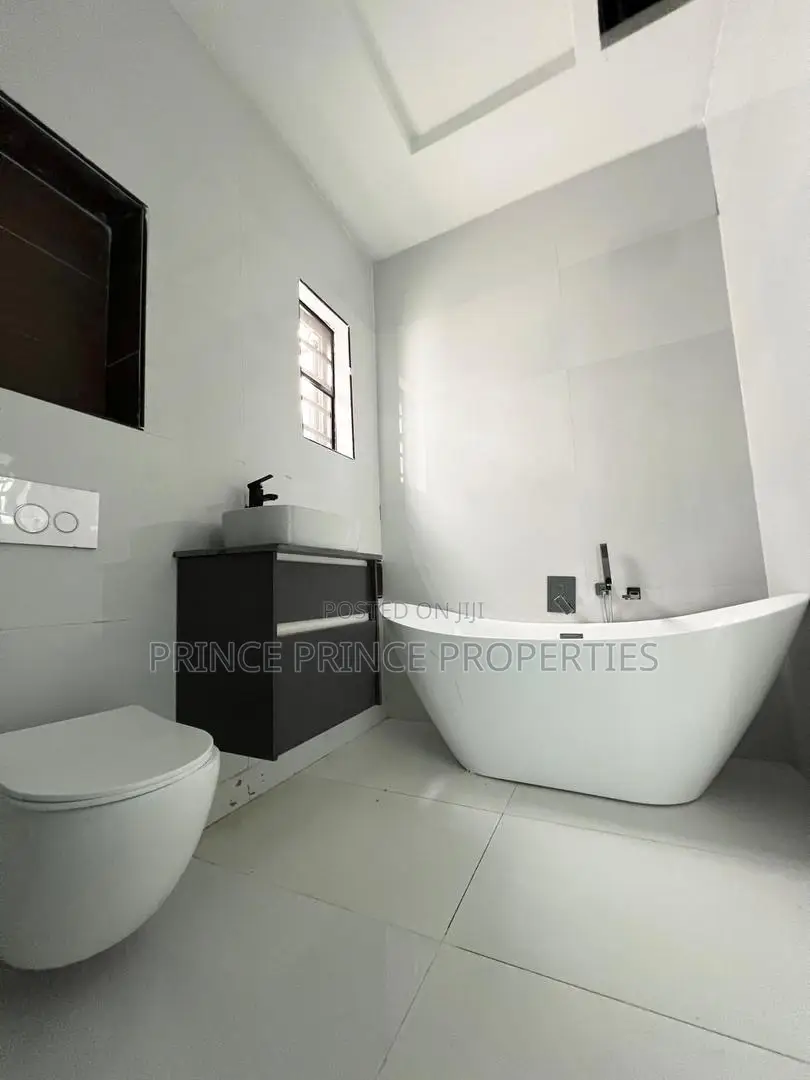 Furnished 4bdrm Duplex in Ajah for sale