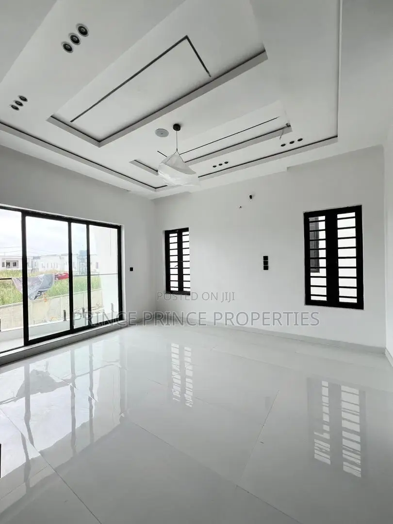 Furnished 4bdrm Duplex in Ajah for sale