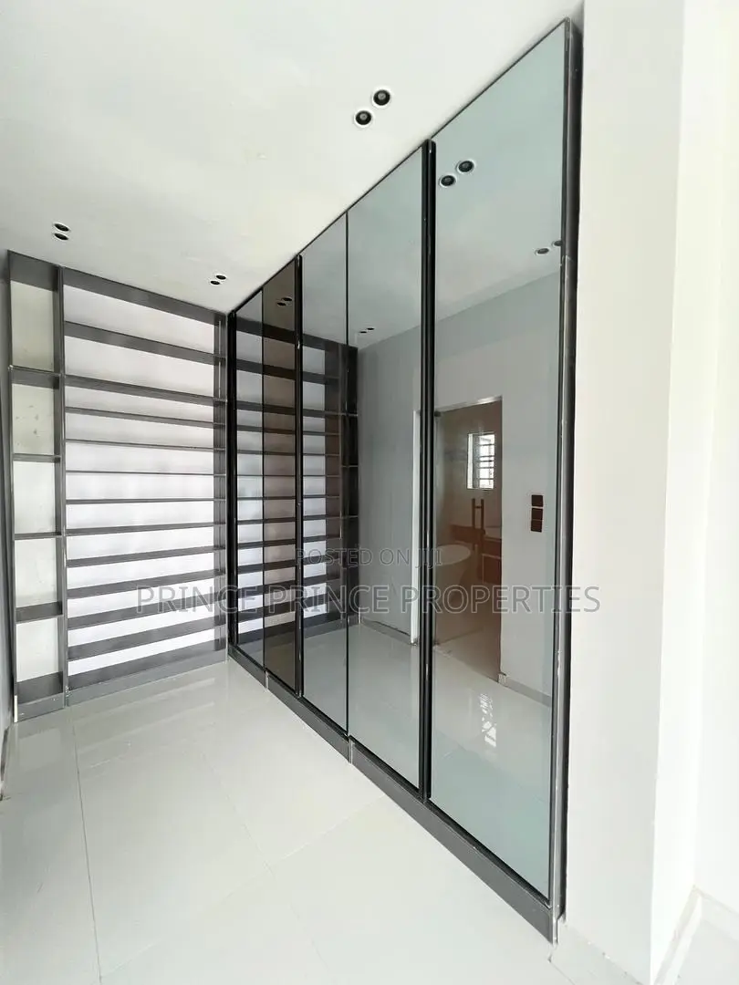 Furnished 4bdrm Duplex in Ajah for sale