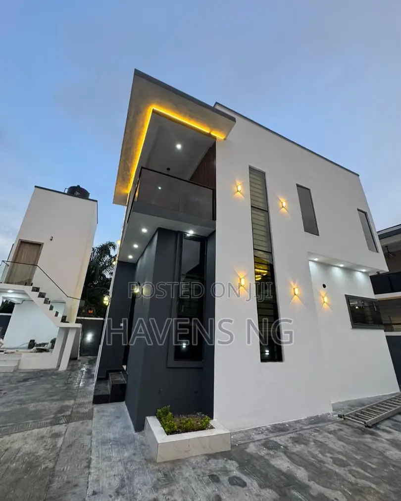 4bdrm Duplex in Eliozu for sale
