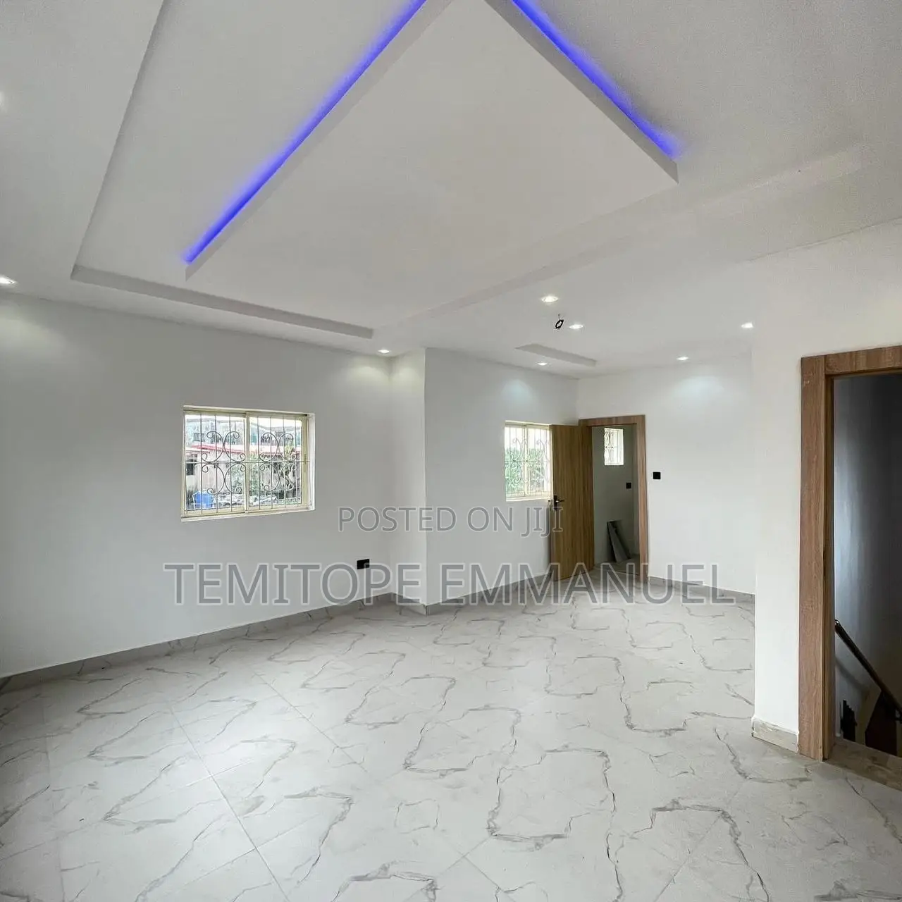 Furnished 4bdrm Duplex in Anthony Village for sale