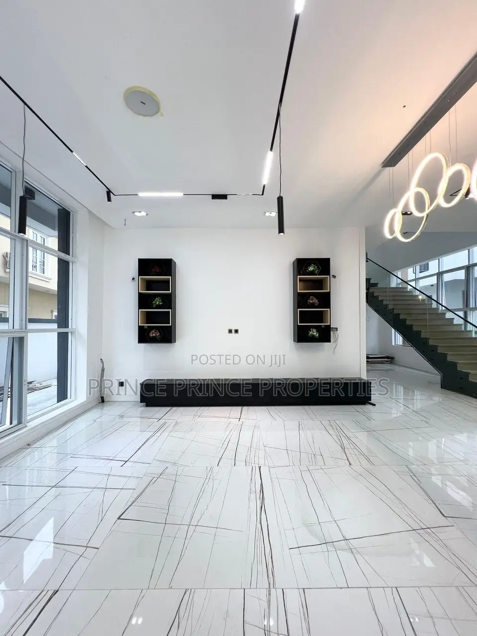 Furnished 5bdrm Duplex in Lekki for sale