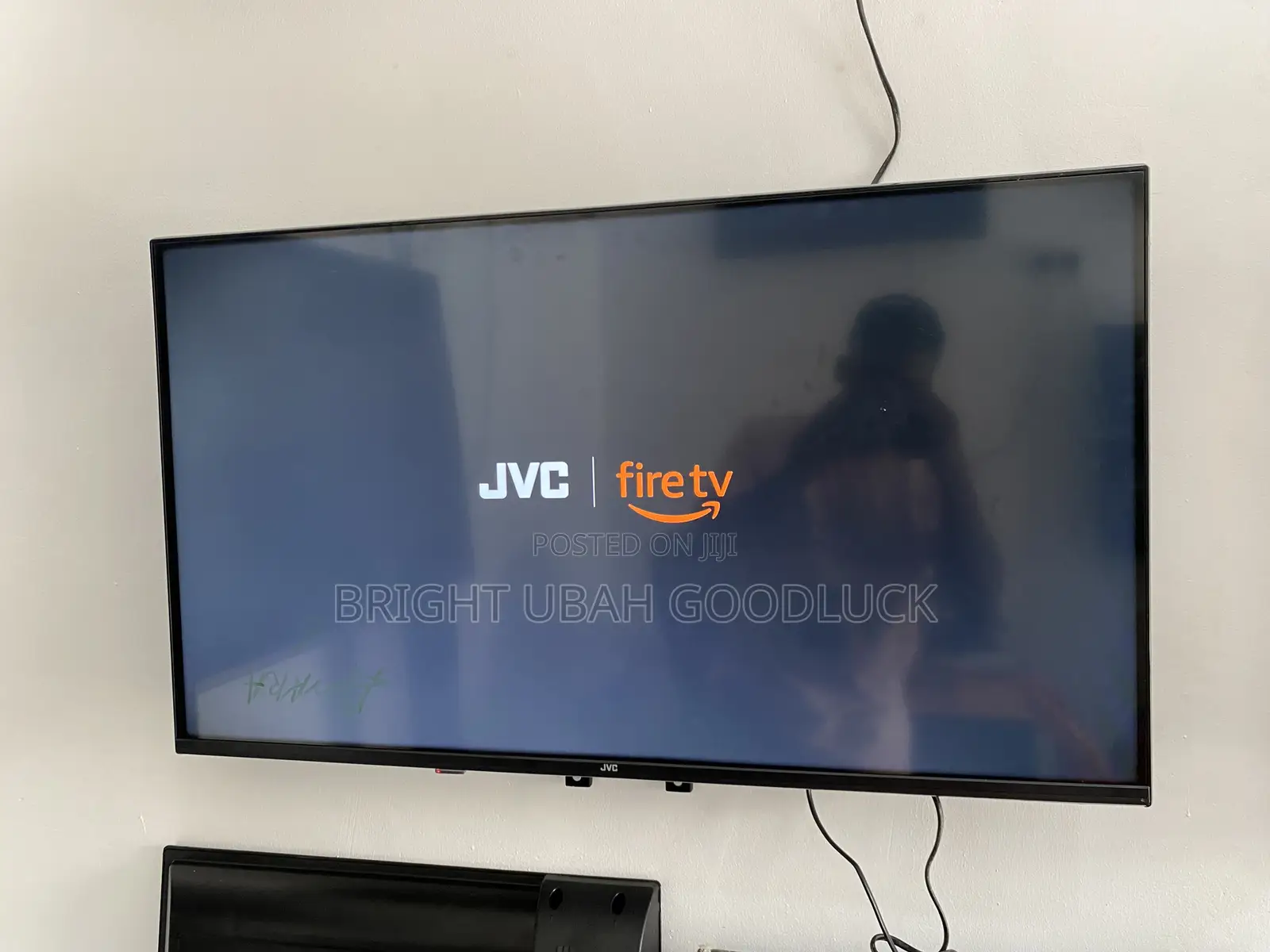 JVC Fired 40 Inches Smart Tv Air Play Bluetooth