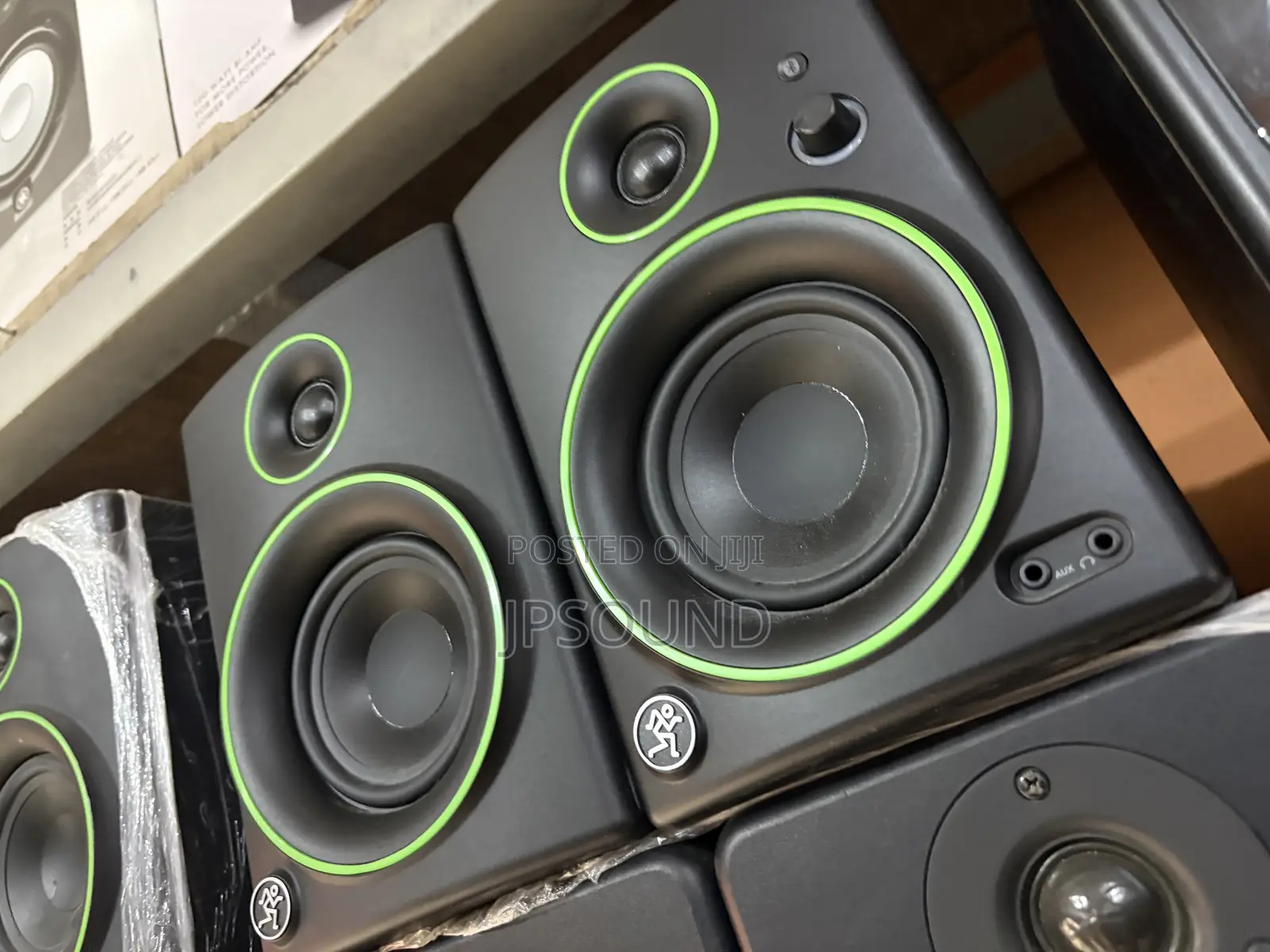 Mackie Cr4 London  Neatly Use Studio Monitor